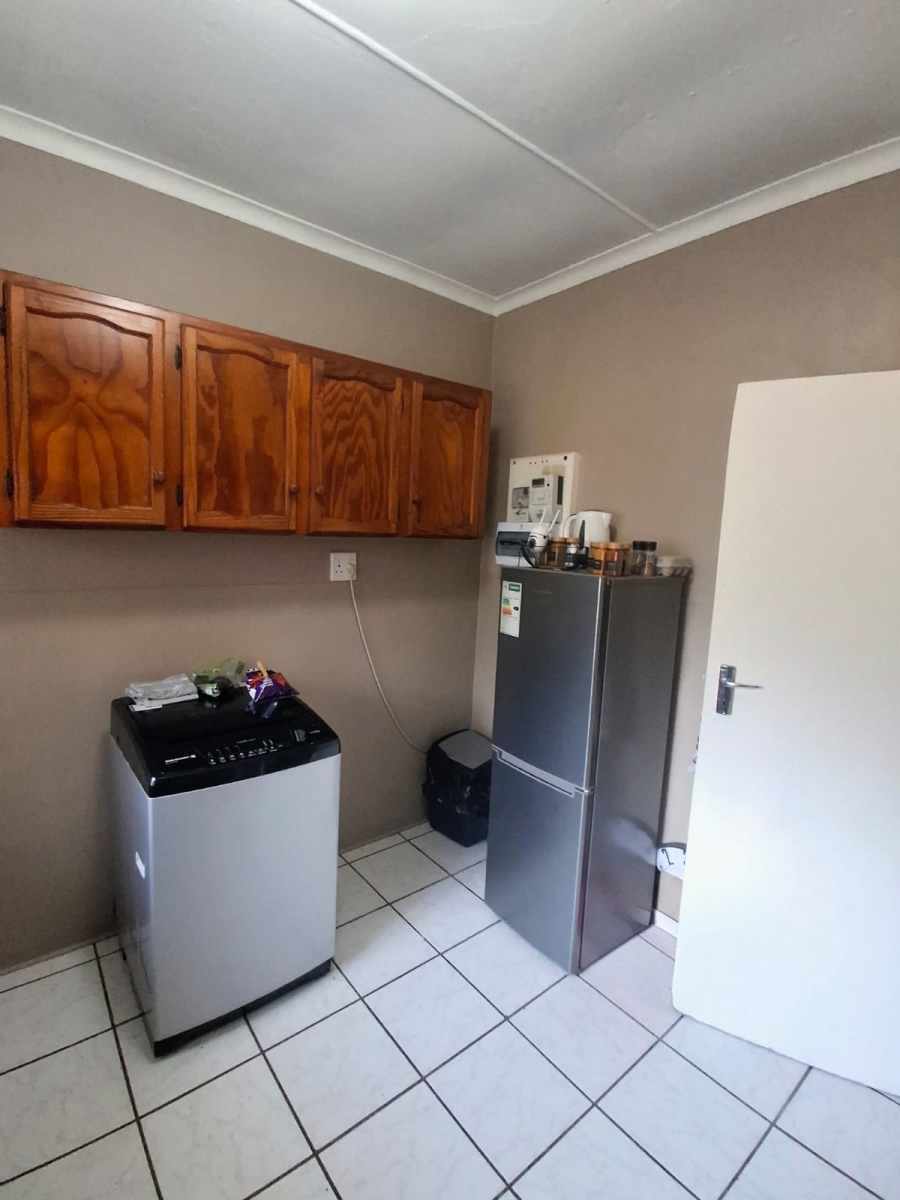 1 Bedroom Property for Sale in Quigney Eastern Cape
